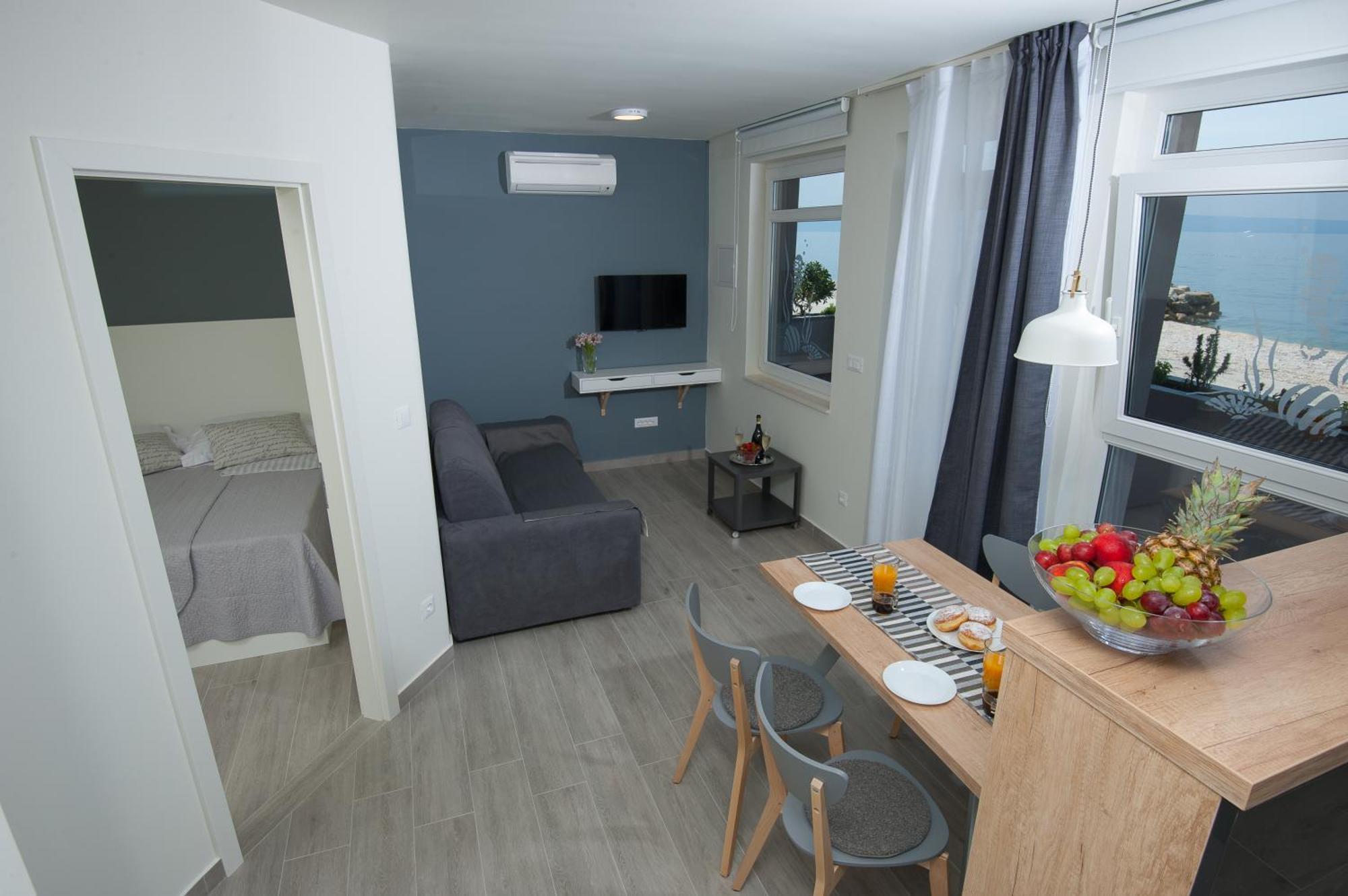 Seaside Luxury Suites Podstrana Bilik gambar