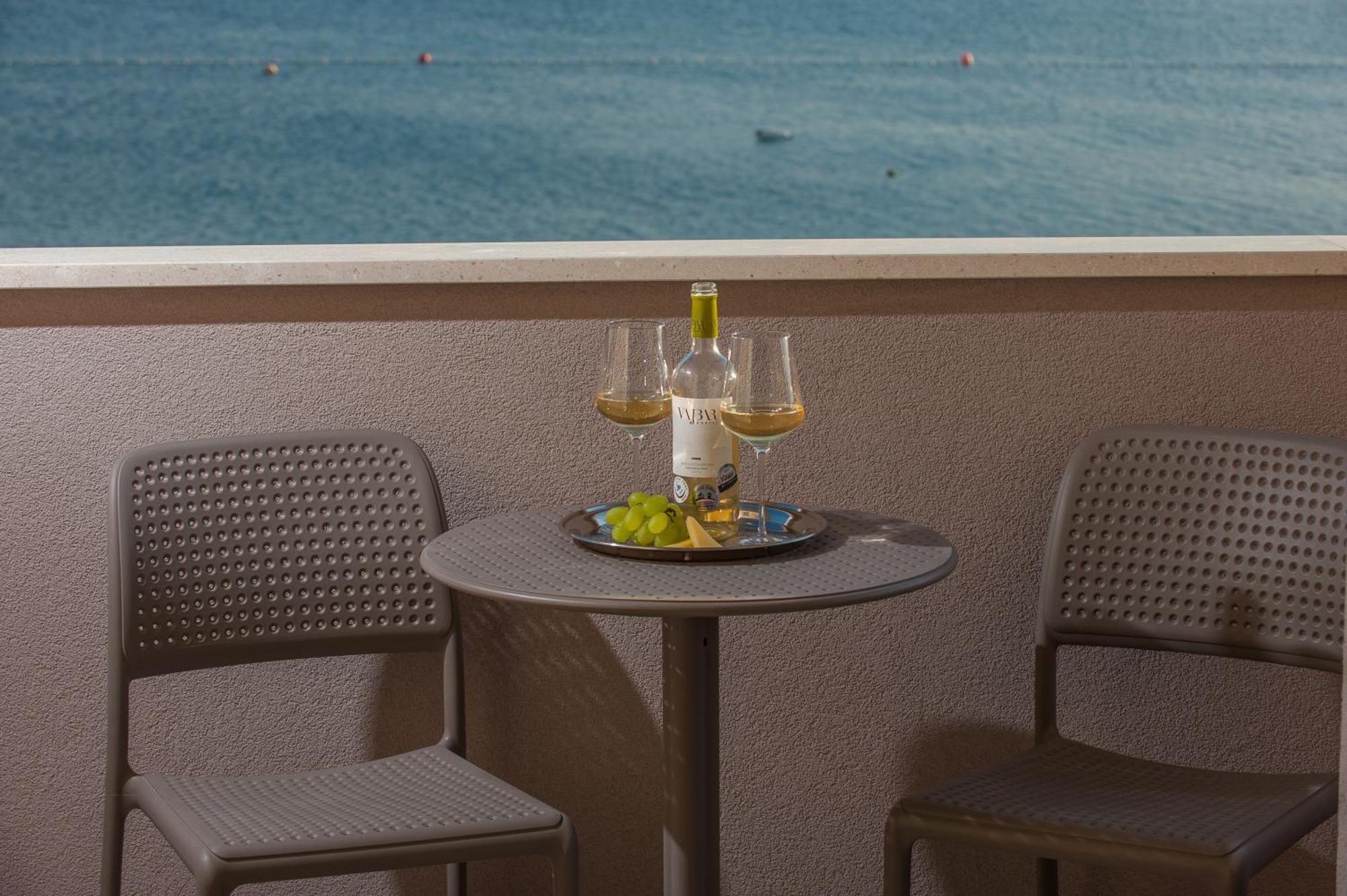 Seaside Luxury Suites Podstrana Bilik gambar
