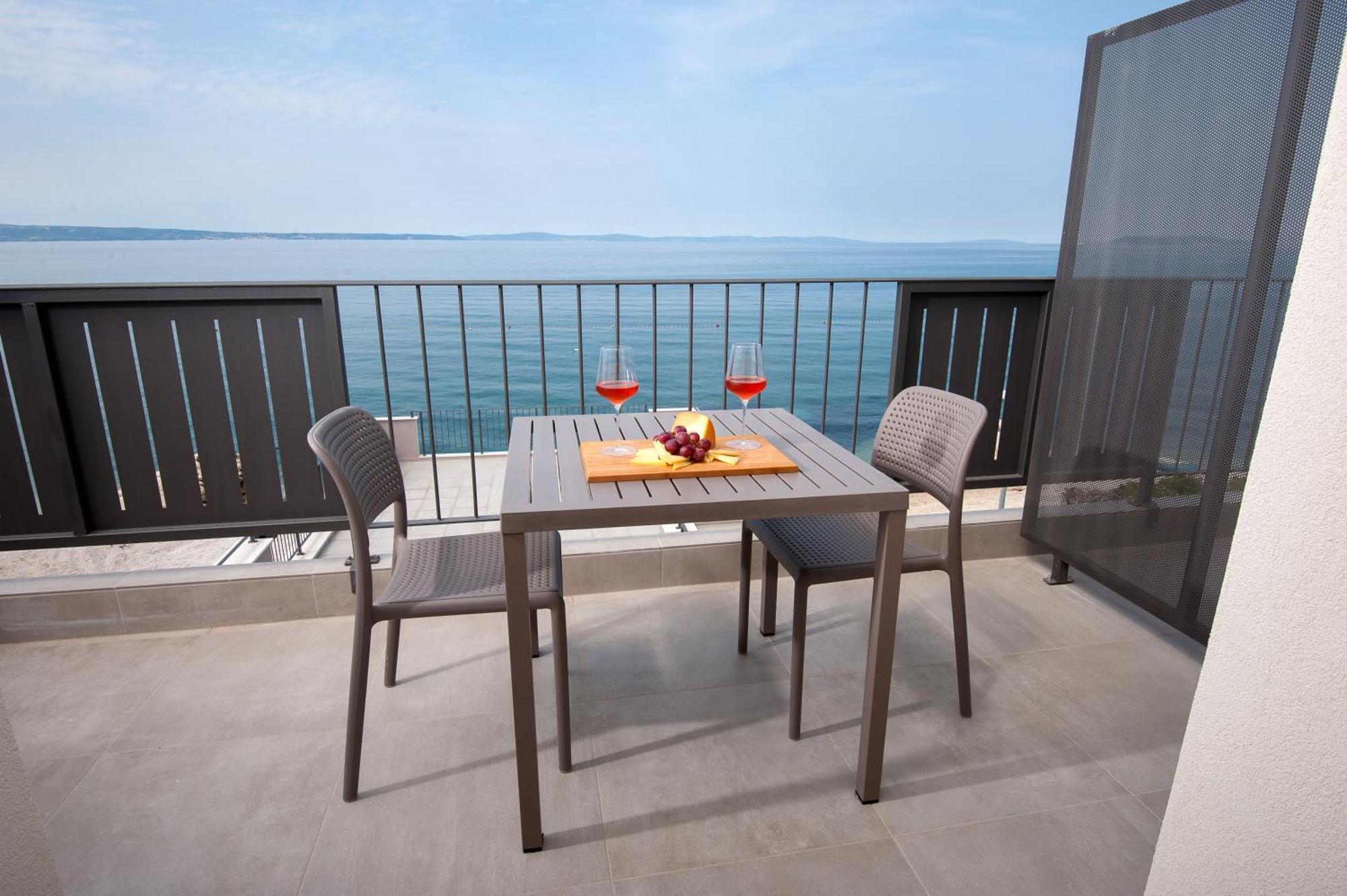 Seaside Luxury Suites Podstrana Bilik gambar