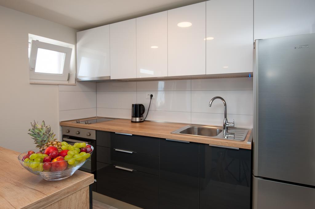 Seaside Luxury Suites Podstrana Luaran gambar