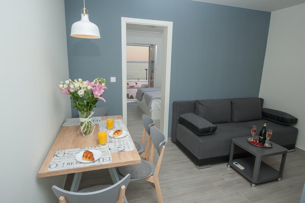 Seaside Luxury Suites Podstrana Luaran gambar