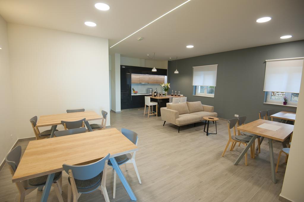 Seaside Luxury Suites Podstrana Luaran gambar