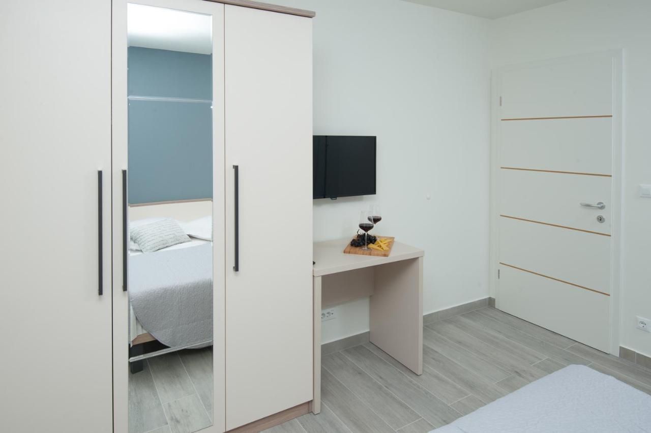 Seaside Luxury Suites Podstrana Bilik gambar