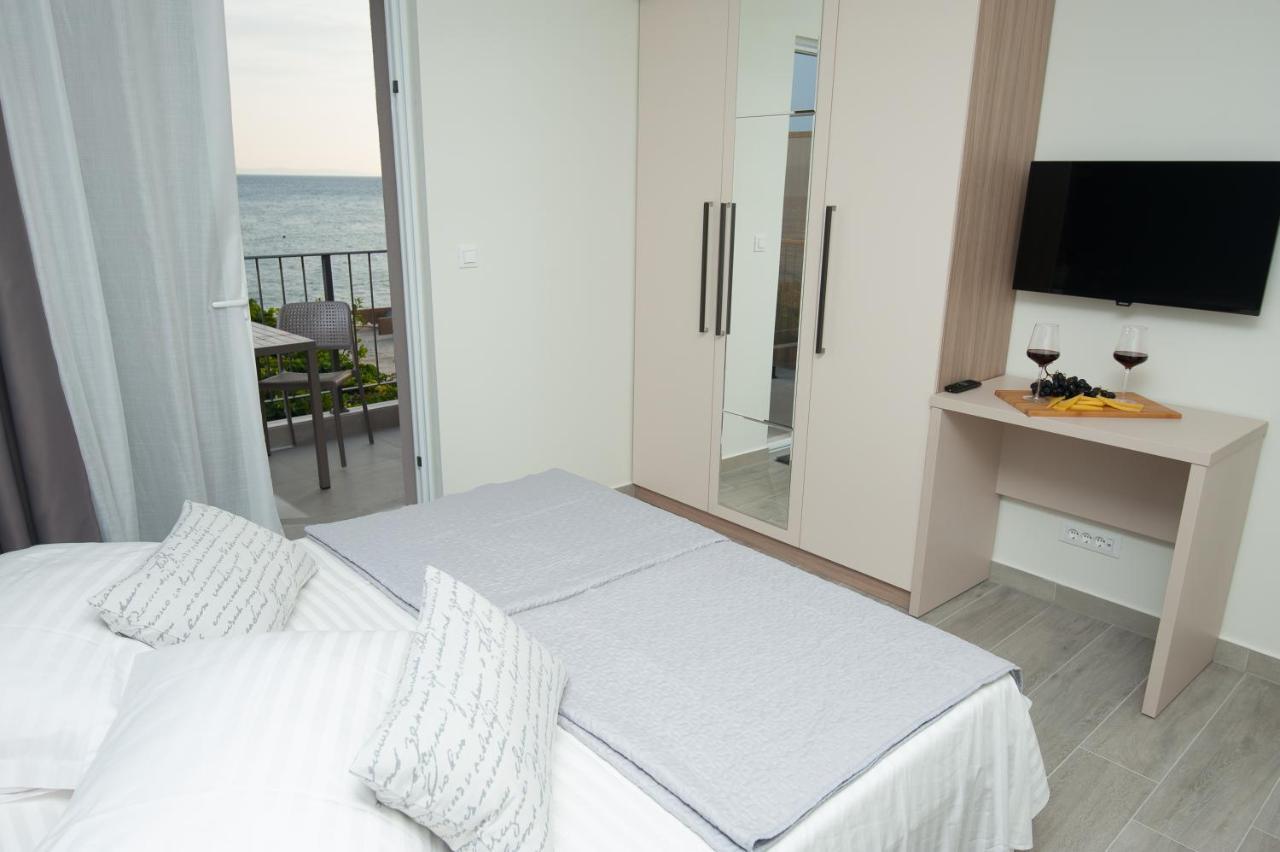 Seaside Luxury Suites Podstrana Bilik gambar